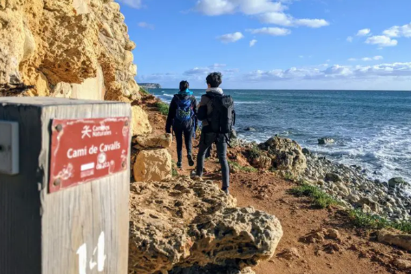Servicio de taxi para senderistas en el Camí de Cavalls